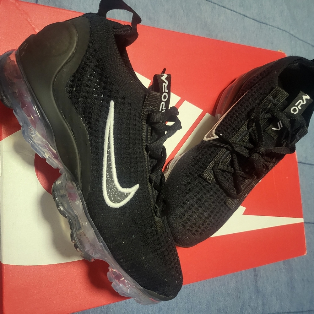 Nike....sold out Sold out will have more soon!!!!!🖐️✋🛑